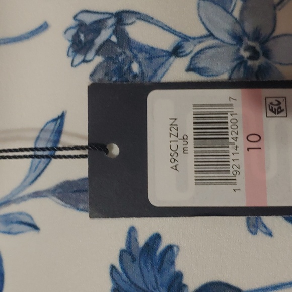 Tommy Hilfiger Blue/white dress flowers Size 10 - Picture 5 of 5